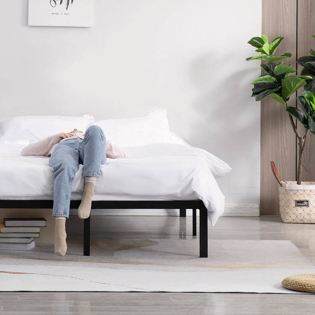 Back. Hivvago - Full Heavy Duty Metal Platform Bed Frame with Wood Slats 3,500 lbs Weight Limit - Black.