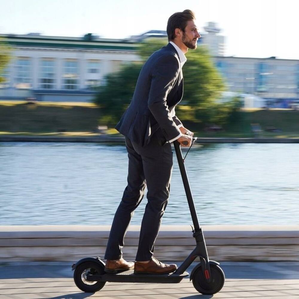 Alt View 2. Loheer - Loheer Adult Electric Scooter Folding Motorized Commuter Scooter Black - Black.
