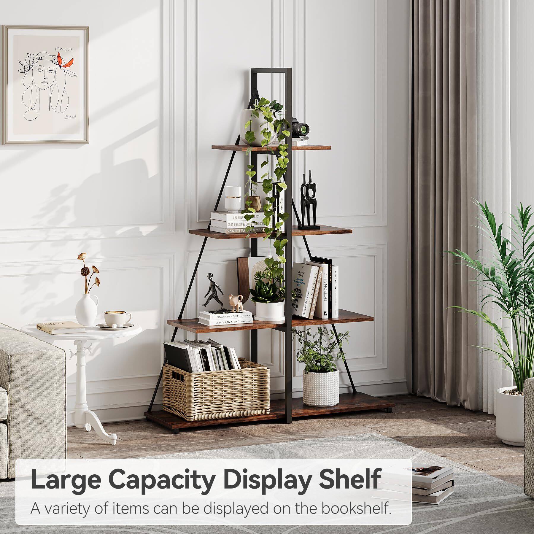 Large Capacity Display Shelf  
A variety of items can be displayed on the bookshelf.