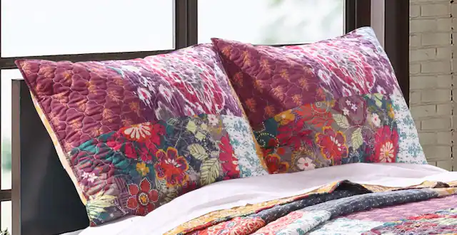 Front. BreeBe - Samsara Sham Standard - Multi.