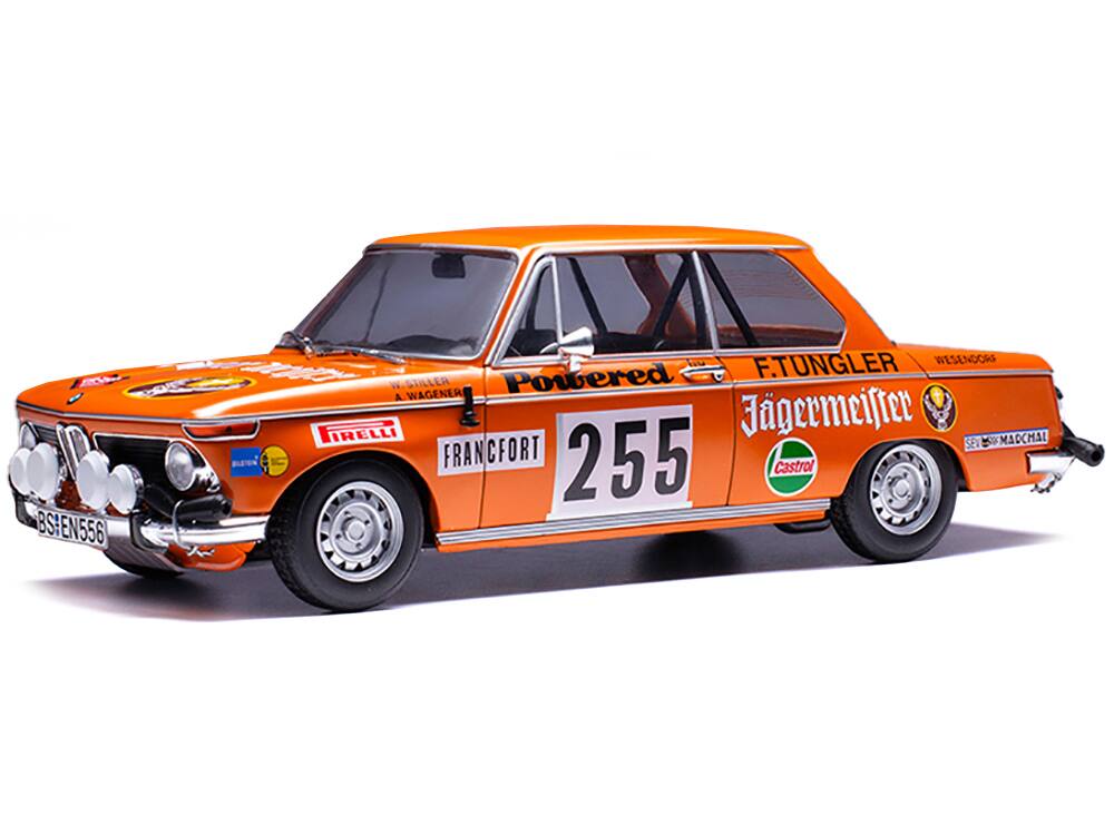 BS:EN556  
F.TUNGLER  
Jägermeister  
Powered  
W.STILLER  
A.WAGNER  
255  
FRANCFORT  
Castrol  
SEV.MADCHAL  
VESENOORF  
BS:EN556