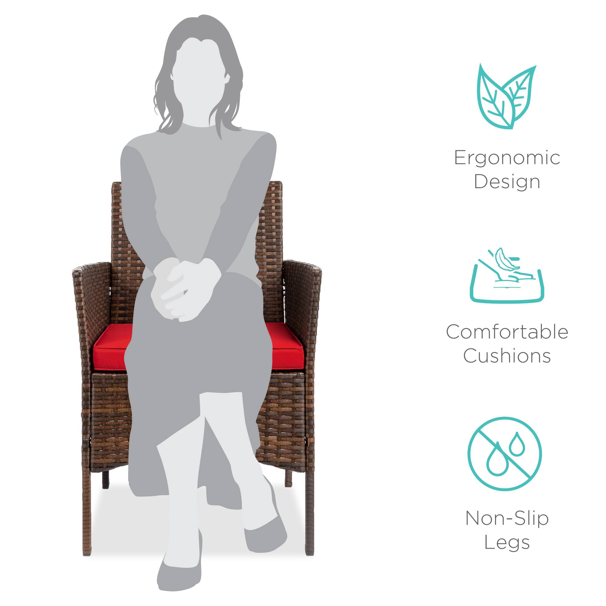 Ergonomic Design  
Comfortable Cushions  
Non-Slip Legs