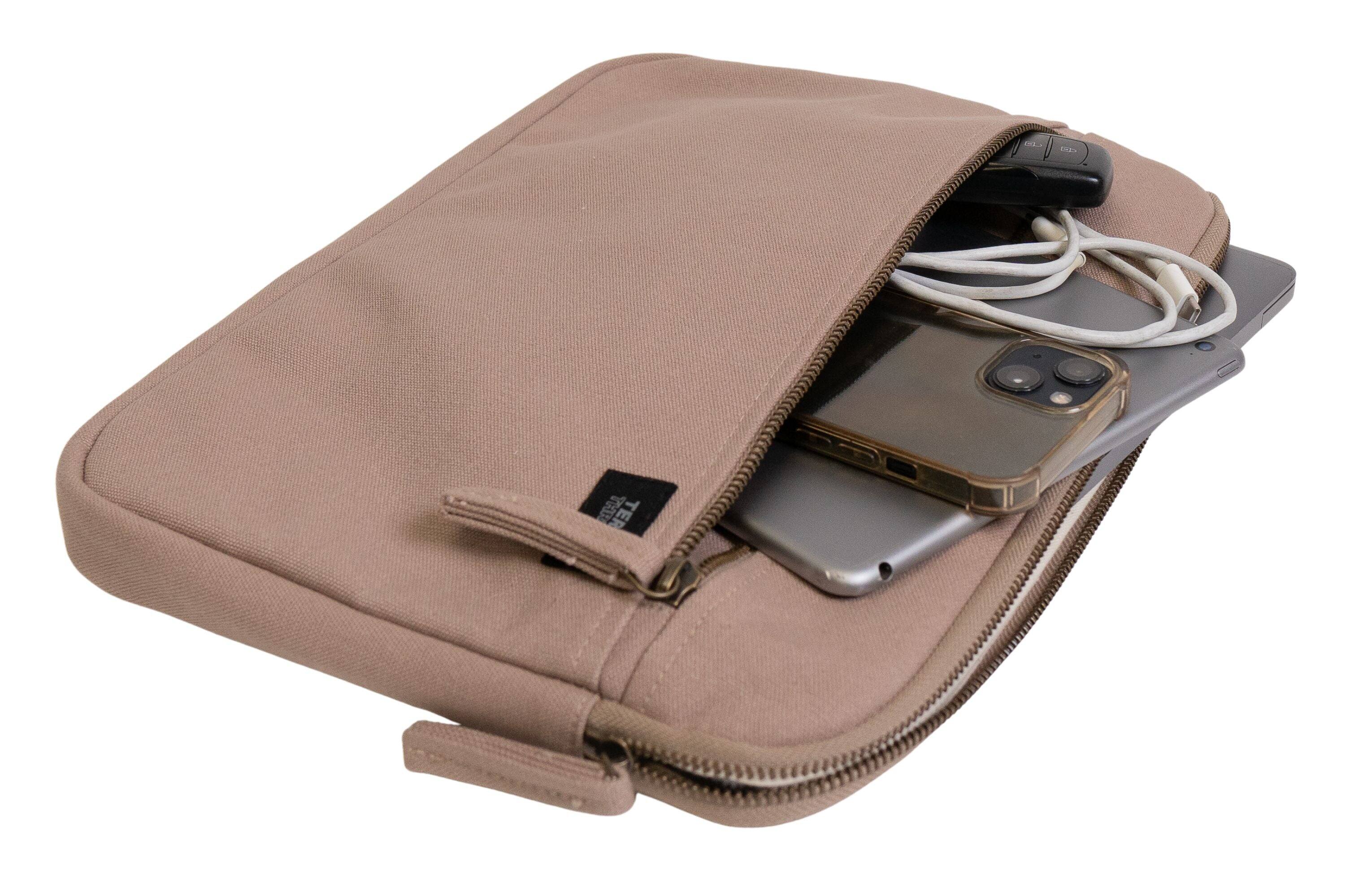 The text on the image is "TEEM".