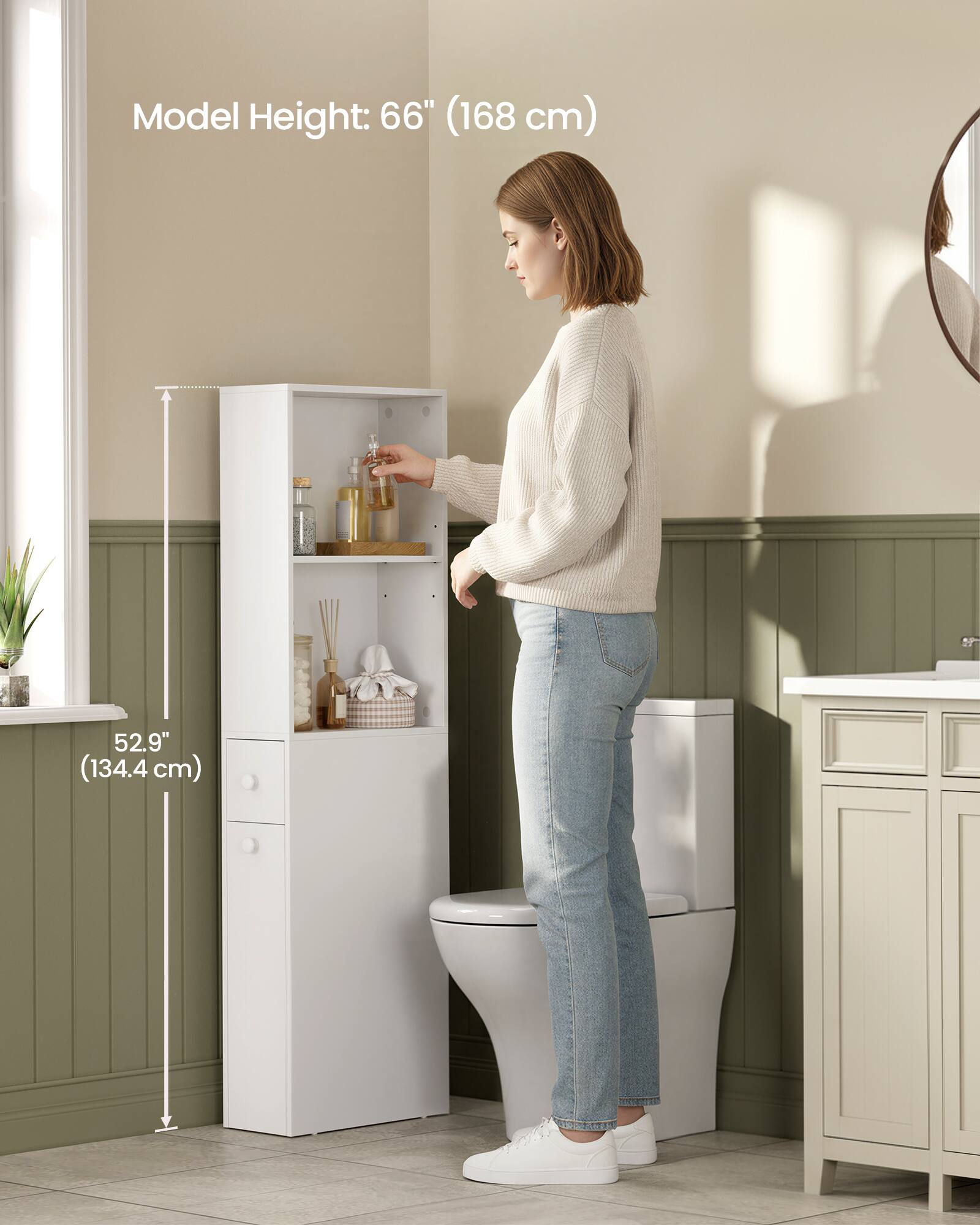 Model Height: 66" (168 cm)  
52.9" (134.4 cm)