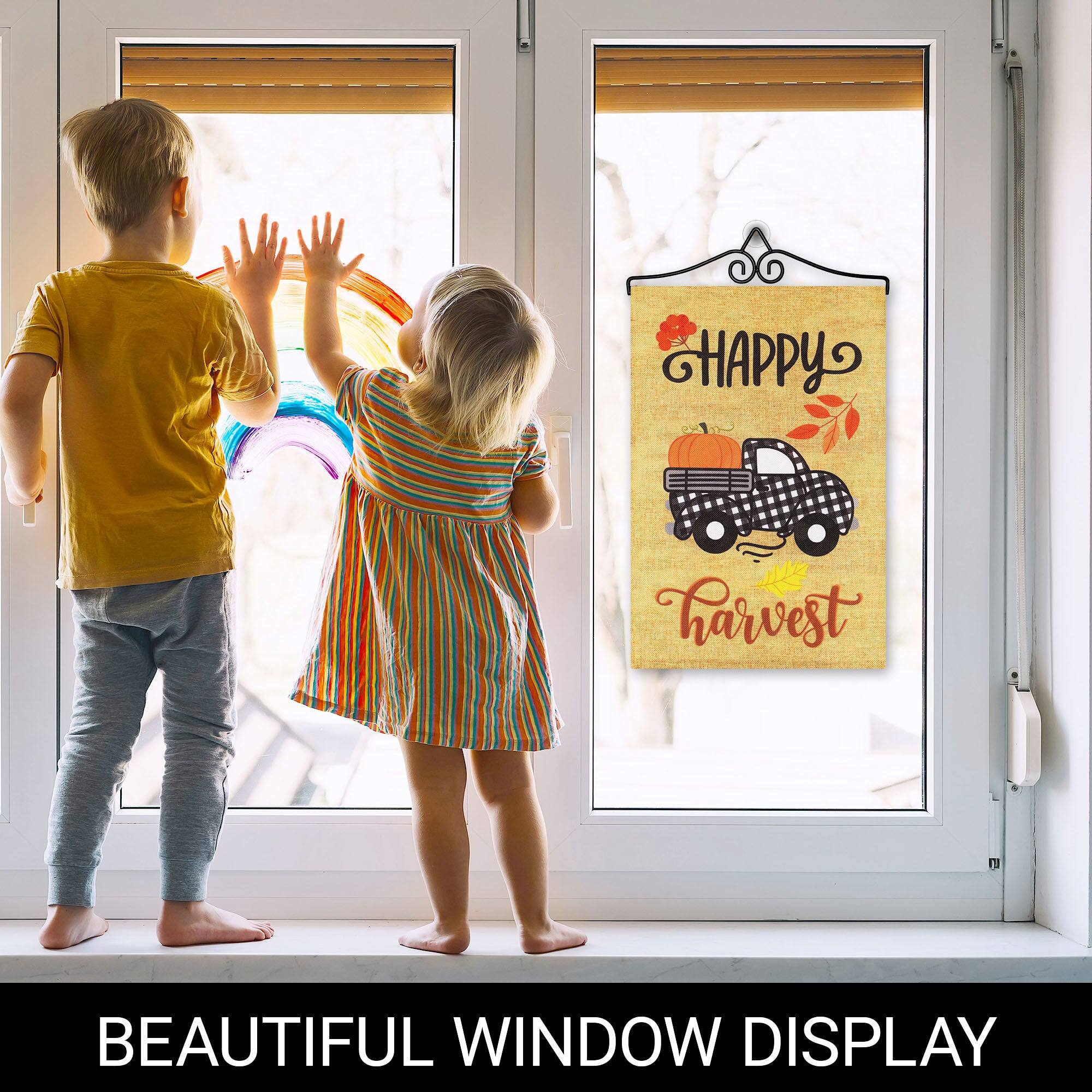 BEAUTIFUL WINDOW DISPLAY