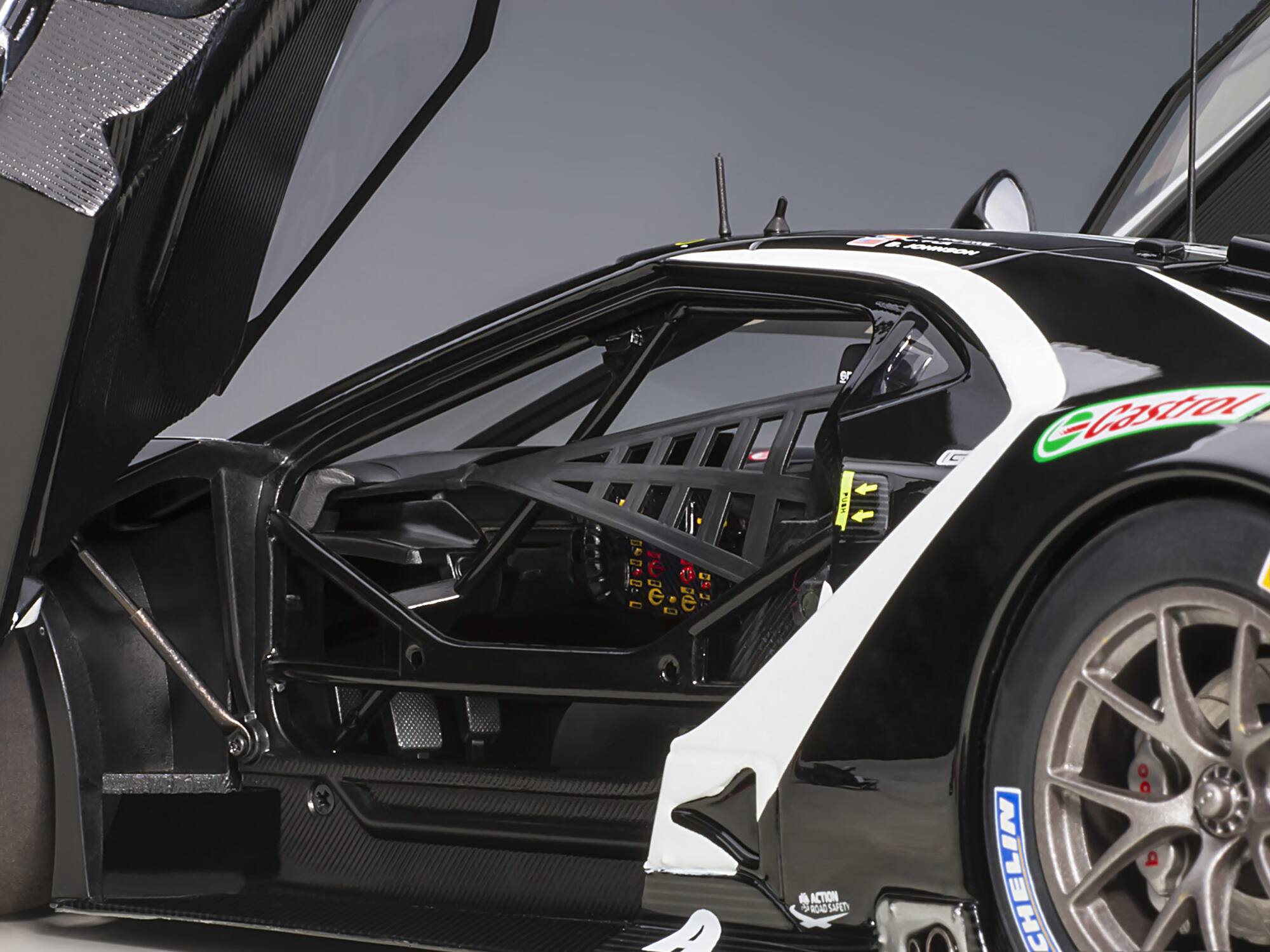 CBC C 090 1: tt K Castrol. ACTION SiPO CHELIN: A