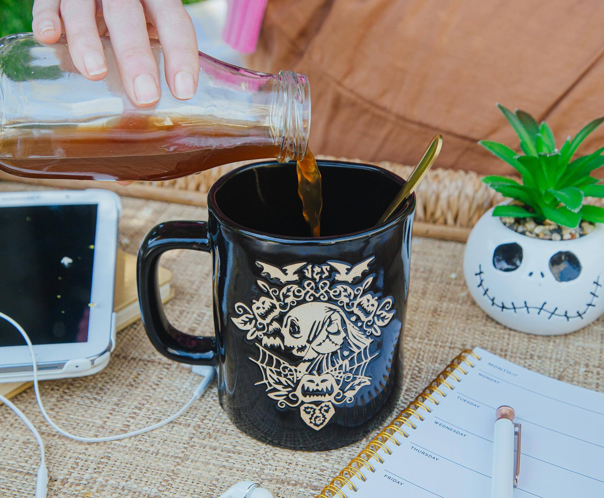 MONTHLY  
MONDAY  
TUESDAY  
WEDNESDAY  
THURSDAY  
FRIDAY