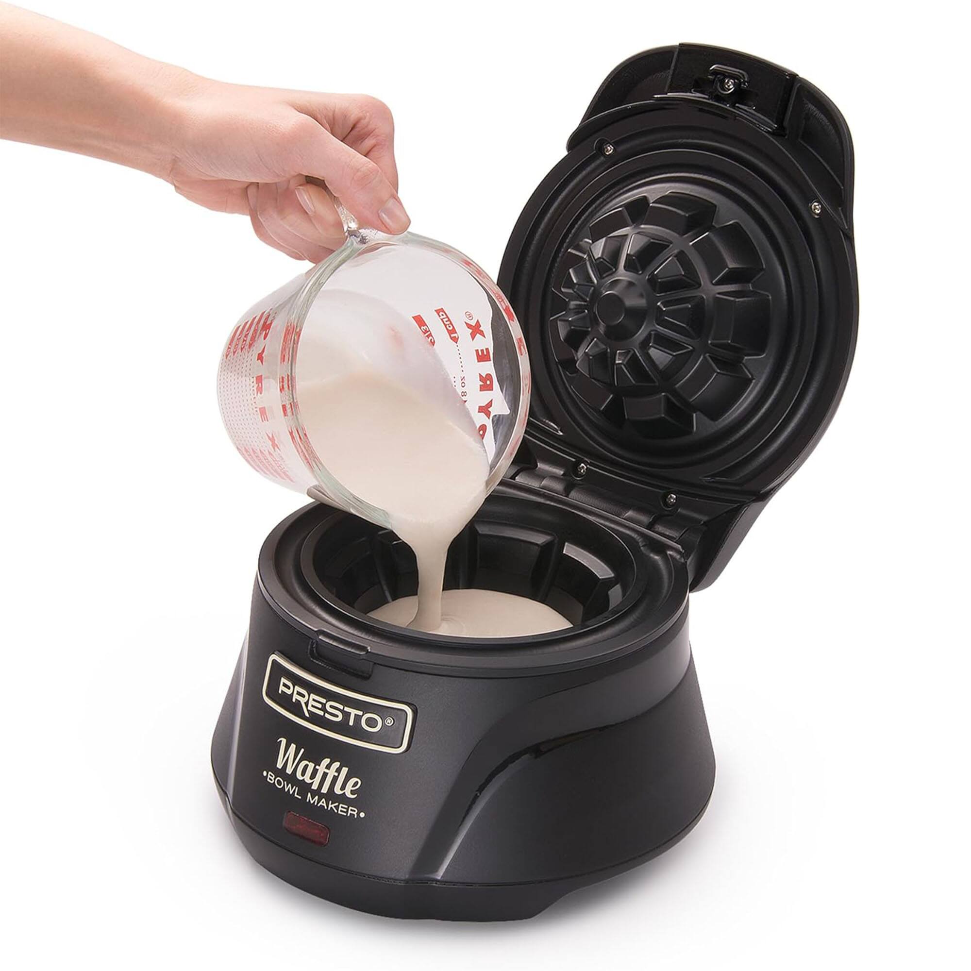 EI 1 sa PYREX PRESTO *BOWL Waffle MAKER