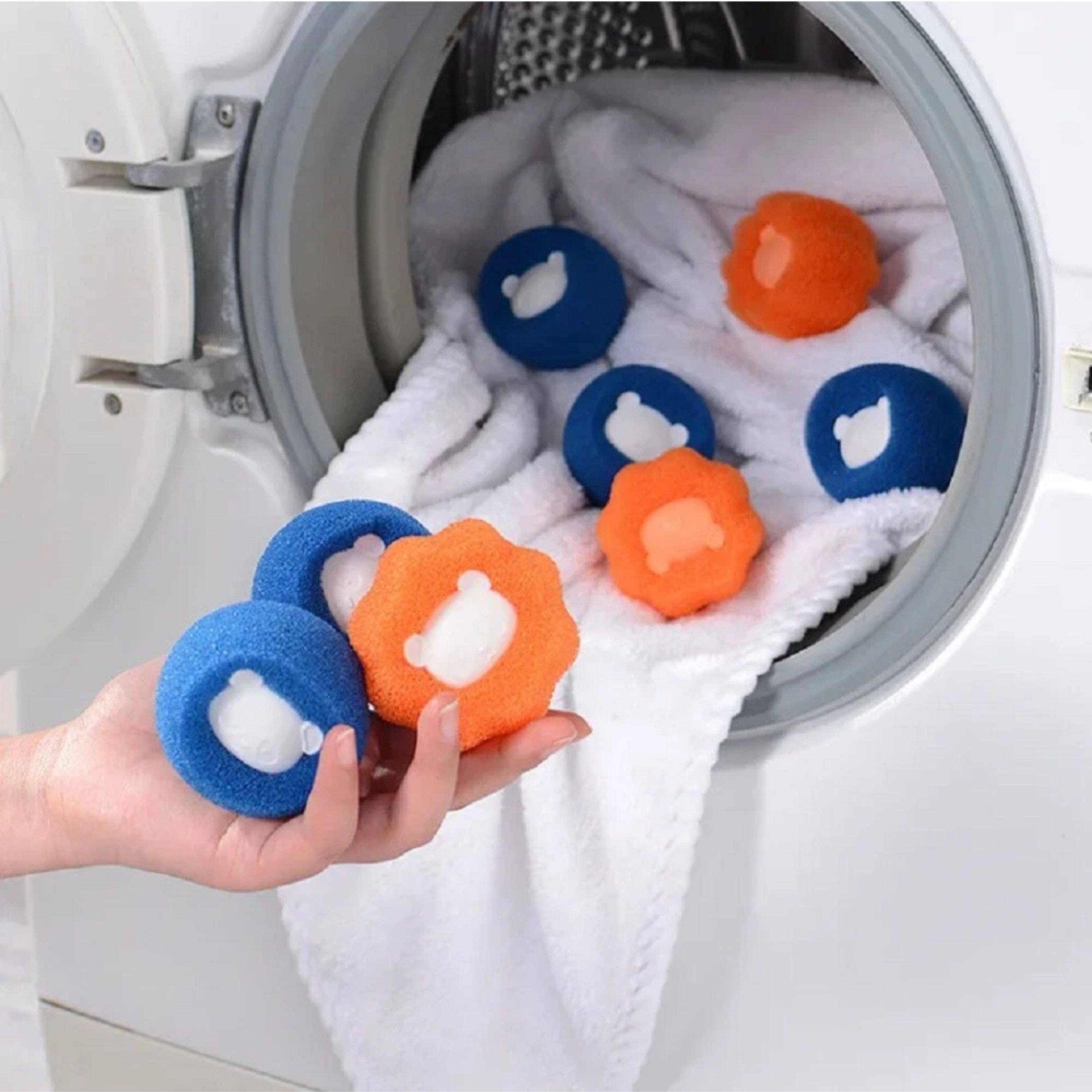Angle. Kitcheniva - Reusable Pet Hair Remover Balls 8 Pcs.