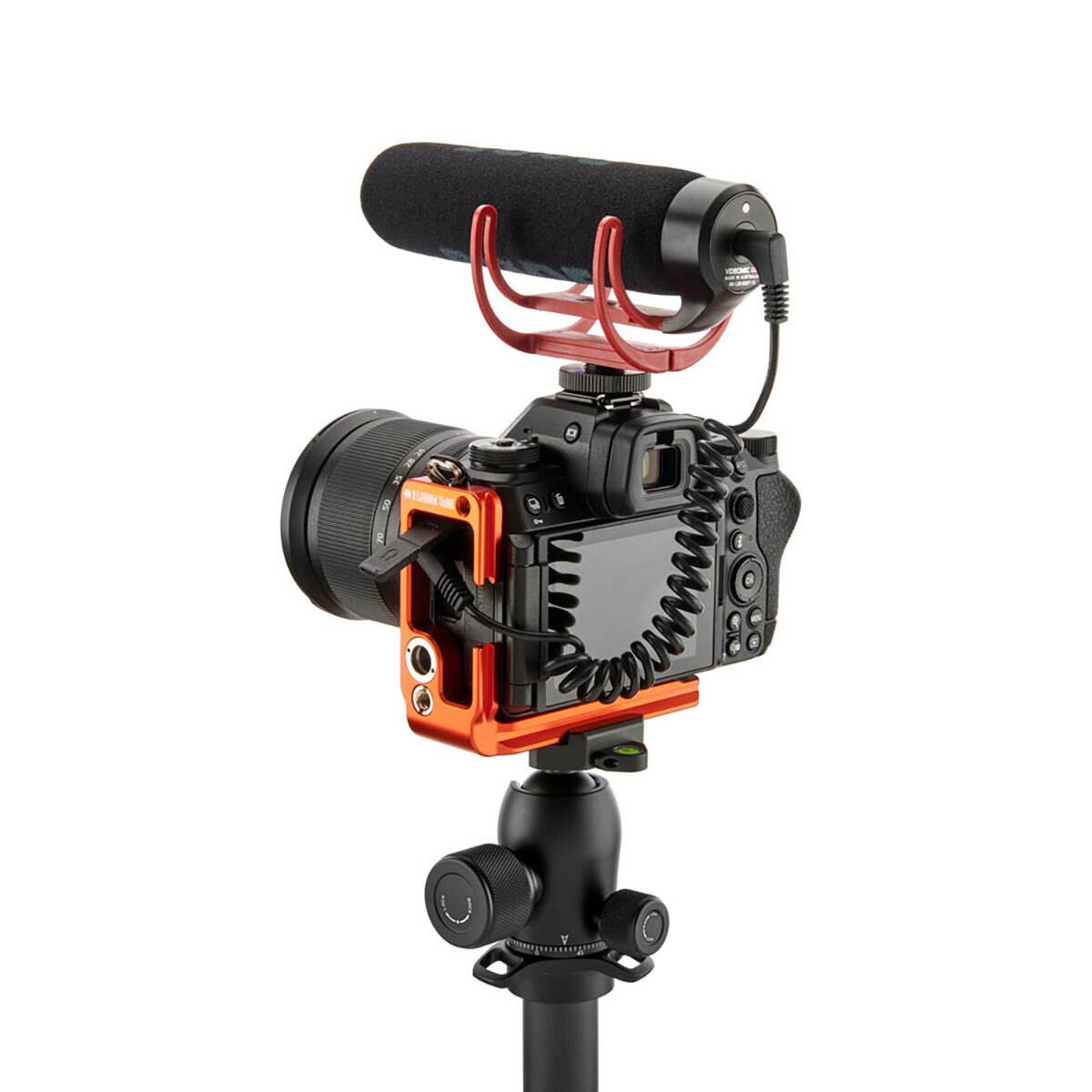 Alt View 5. 3 Legged Thing - 3 Legged Thing Zadie QD-Compatible L-Bracket for Nikon Z6 III Camera.