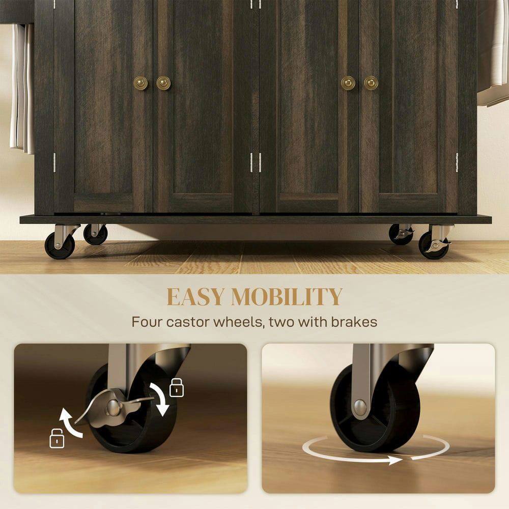 EASY MOBILITY  
Four caster wheels, two with brakes