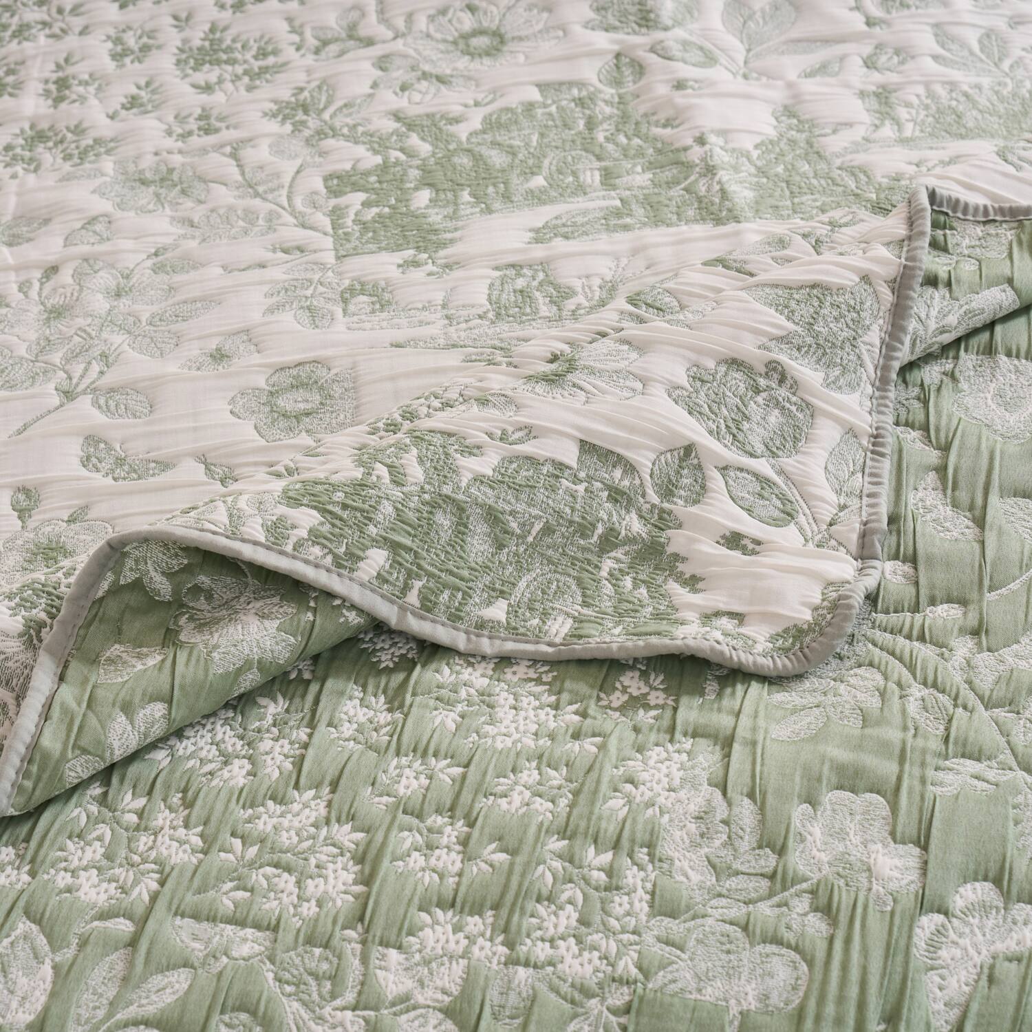 Alt View 1. Greenland Home Fashions - Greenland Home Fashion Toile Patch 100% Jacquard Woven Polyester Reversible Accessory Throw Blanket 50" x 60" Sage - Sage.