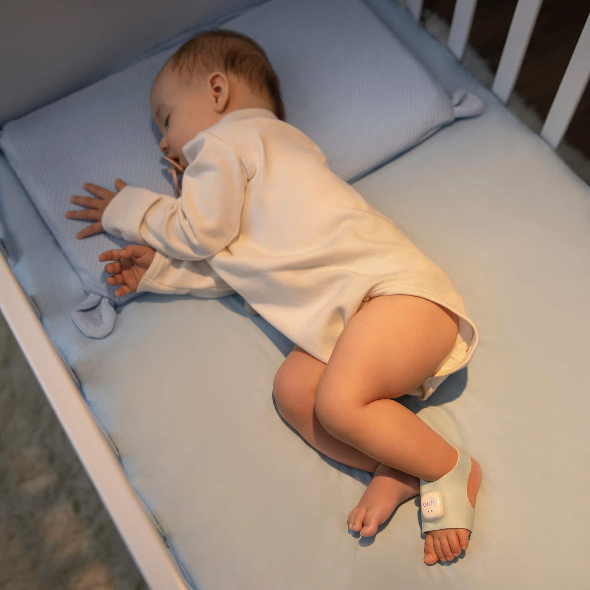 Alt View 15. eufy - S340 Smart Sock WiFi Baby Monitor with Receiver, Pan & Tilt 2K Camera, and Customizable Wellness Tracker - Blue.