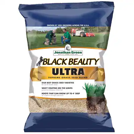GROWN BY SOD GROWERS ACROSS THE U.S.A.
Jonathan Green
BLACK BEAUTY ULTRA
SUPREME GRASS SEED BLEND
OUR BEST GRASS SEED VARIETIES for sun & shade
WAXY COATING ON THE LEAVES preserves moisture when hot
ROOTS THAT CAN GROW UP TO 4' DEEP for superior drought tolerance