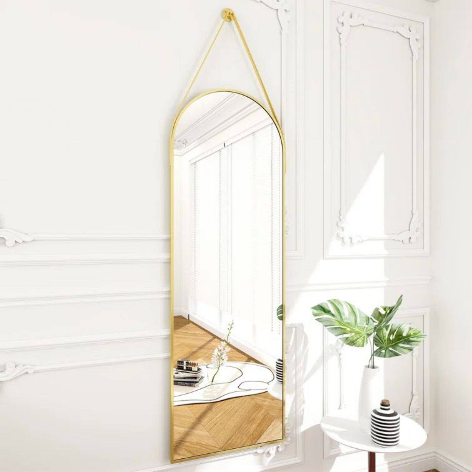 Angle. HOMLUX - Arched Wall Mirror Gold Aluminum Alloy Frame Decorative Wall Mounted for Bathroom Entryway Bedroom.