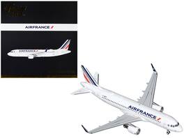 GeminiJets - Airbus A320 Commercial Aircraft Air France Gemini 200 Series 1/200 Diecast Model Airplane - White with Tail Stripes