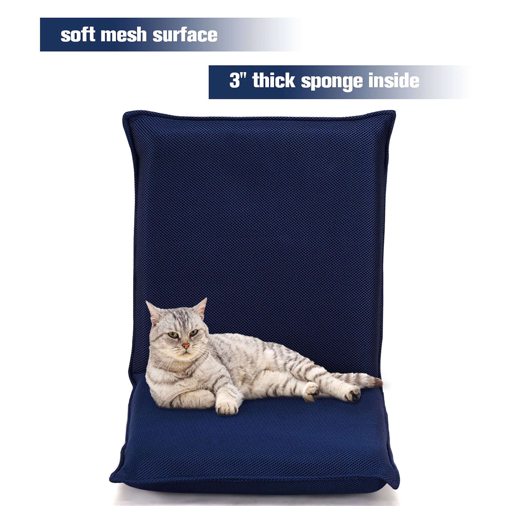 soft mesh surface  
3" thick sponge inside