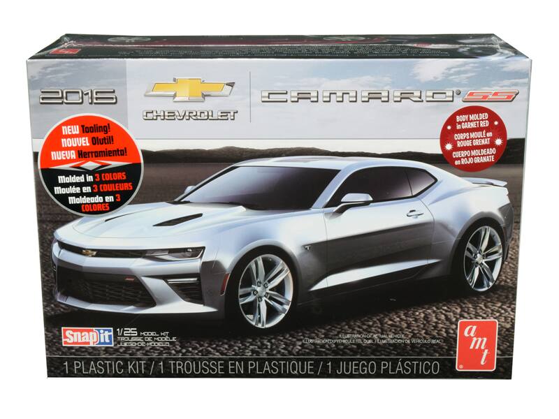 2016  
CHEVROLET  
CAMARO SS  

NEW Tooling!  
NOUVEL Outil!  
NUEVA Herramienta!  

Molded in 3 COLORS  
Mouleé en 3 COULEURS  
Moldeado en 3 COLORES  

BODY MOLDED in GARNET RED  
CORPS MOULÉ en ROUGE GRENAT  
CUERPO MOLDEADO en ROJO GRANATE  

Snap it  
1/25 MODEL KIT  
TROUSSER EN PLASTIQUE / 1 JUEGO PLÁSTICO  

1 PLASTIC KIT / 1 TROUSSER EN PLASTIQUE / 1 JUEGO PLÁSTICO  

a m t