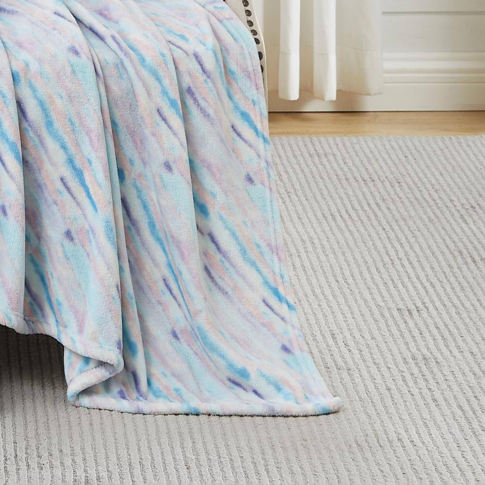 Angle. RT Designers Collection - RT Designer's Collection Novelty Carrie Printed Flannel Premium Throw Blanket 50" x 60" Multicolor - Multicolor.