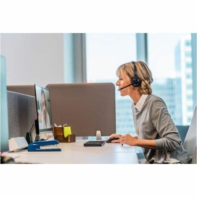 Alt View 6. HP - Poly Savi 8220 UC Microsoft Teams Certified DECT 1920-1930 MHz USB-A Headset - Stereo - Wireless - Bluetooth/DECT - Black.