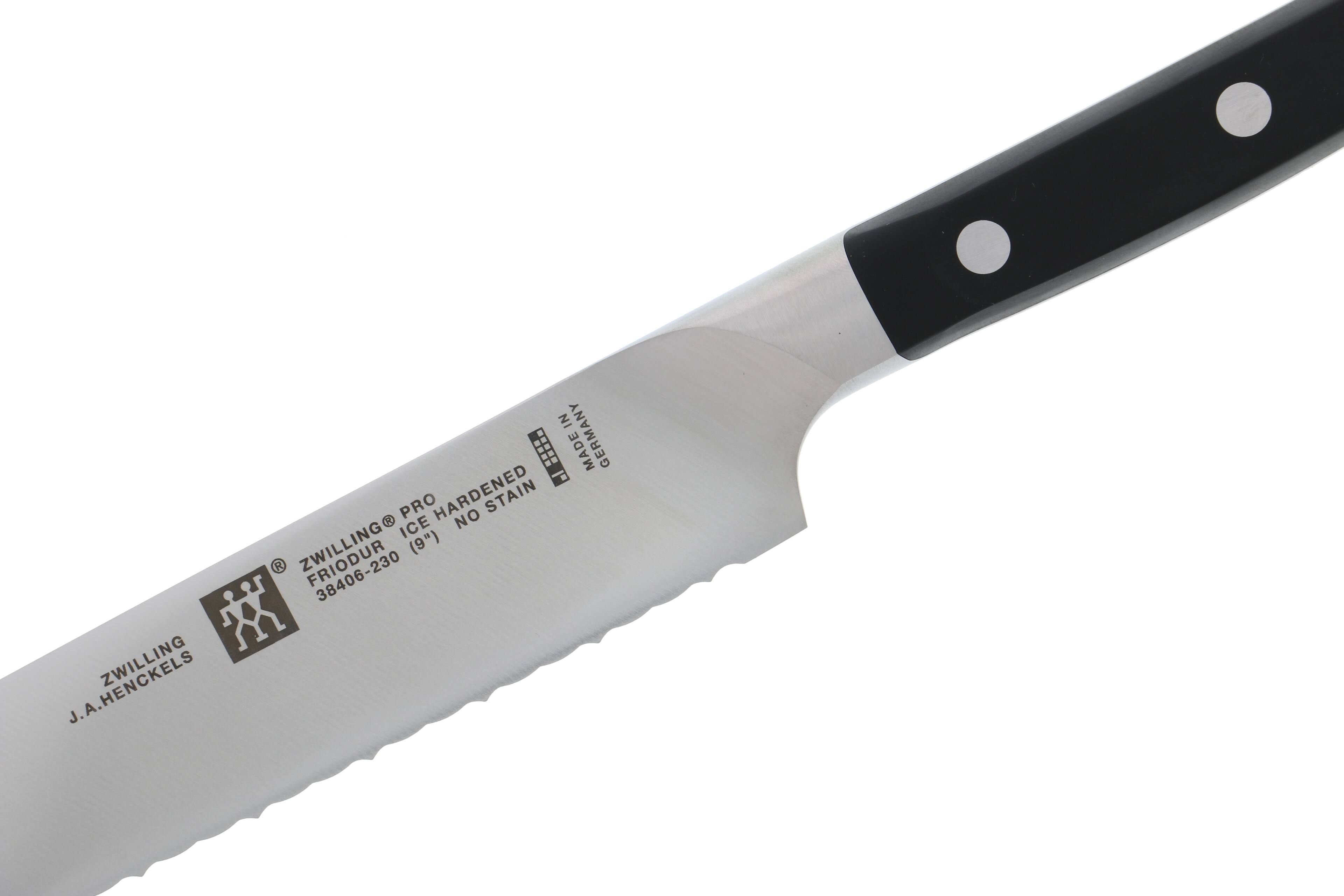 J.A. HENCKELS  
ZWILLING  
FRIODUR® PRO  
38406-230 (9")  
HARDENED NO STAIN  
MADE IN GERMANY