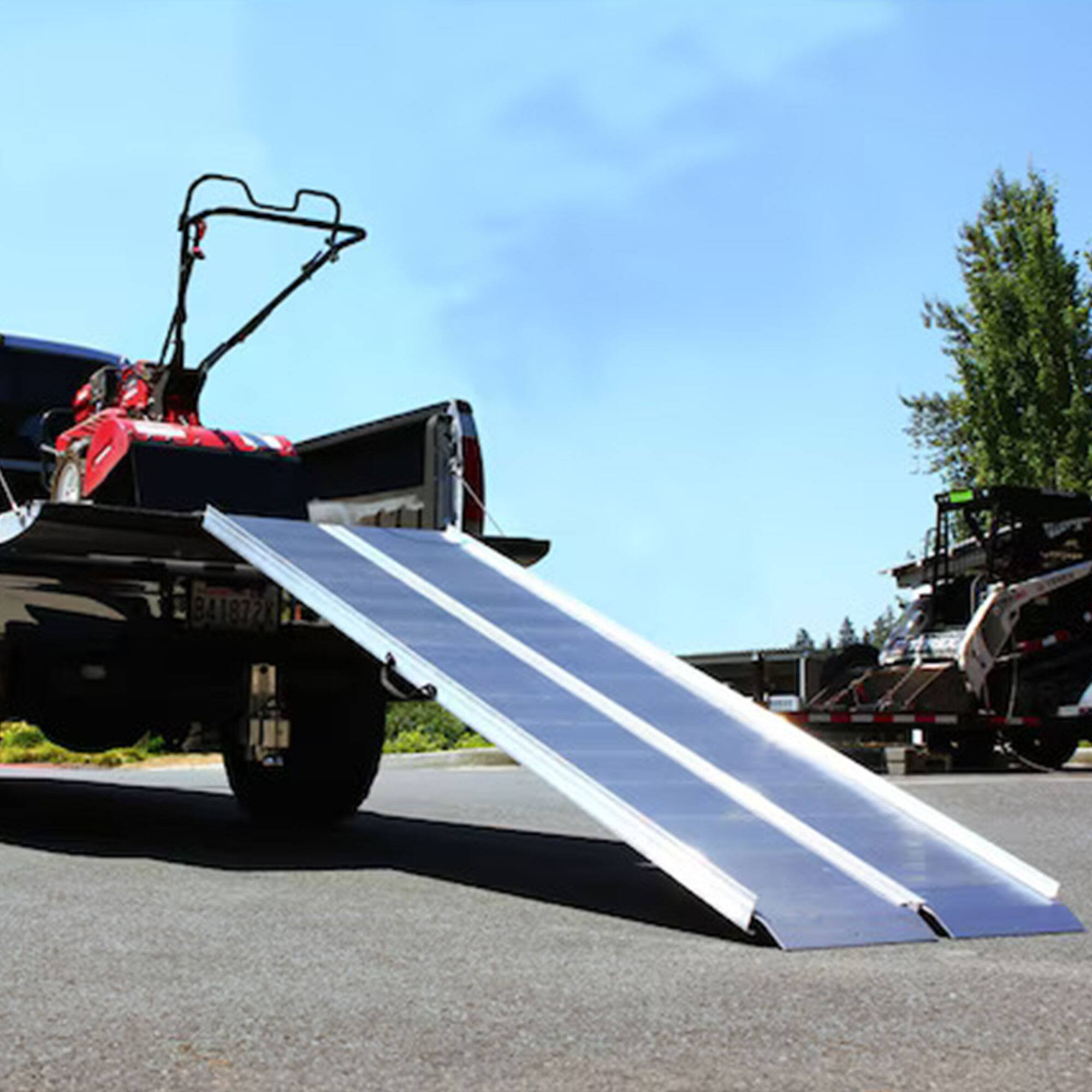 Alt View 3. EZ-ACCESS - EZ-ACCESS TRAVERSE 4 Foot Aluminum Singlefold Portable Loading Ramp, Silver - Silver.