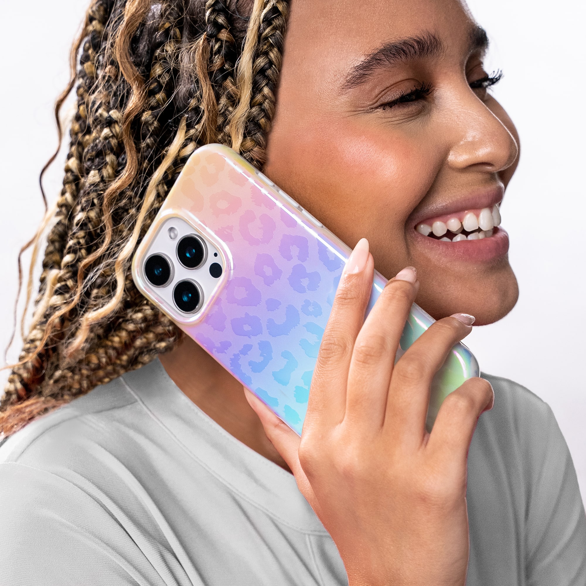 Alt View 11. VELVET CAVIAR - Magsafe Case for Apple iPhone 16 Pro Max - White Opal Leopard.