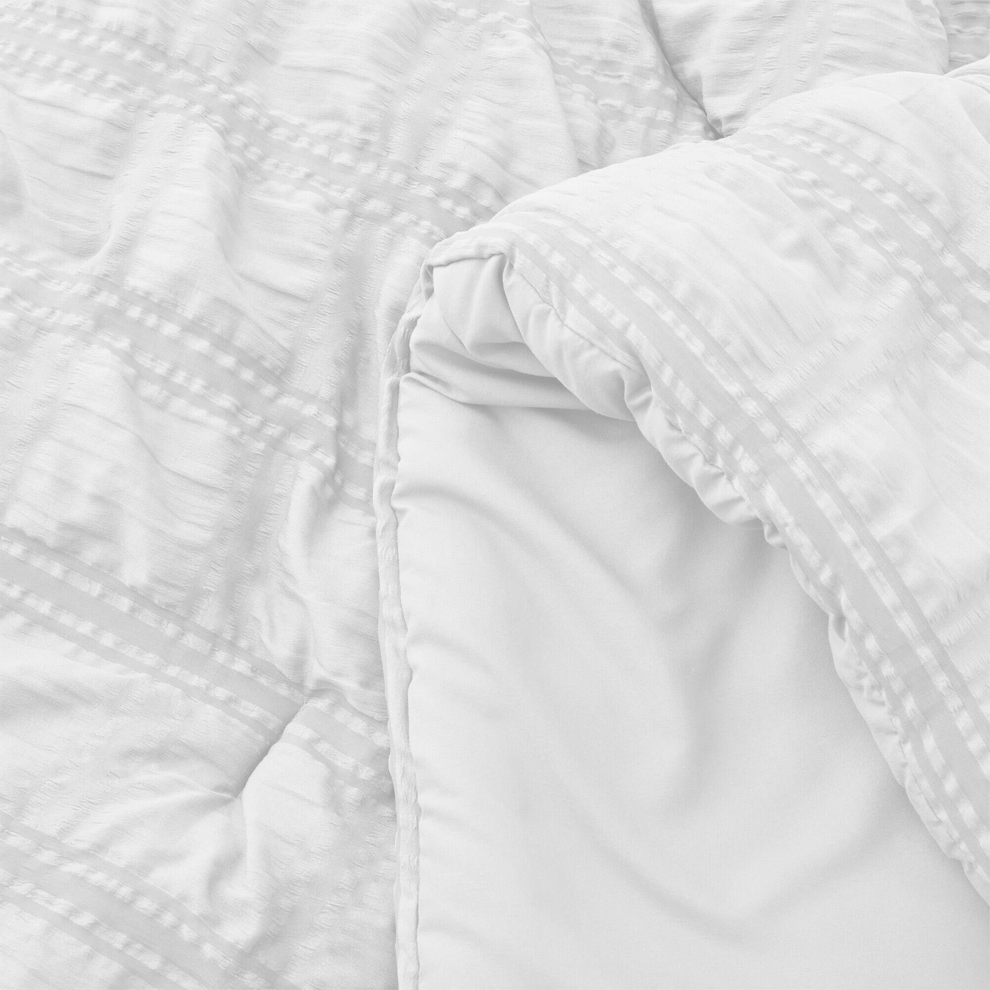 Left. Peace Nest - Peace Nest 3 Piece Seersucker Bubble Ruffled Chic Comforter Set - White.