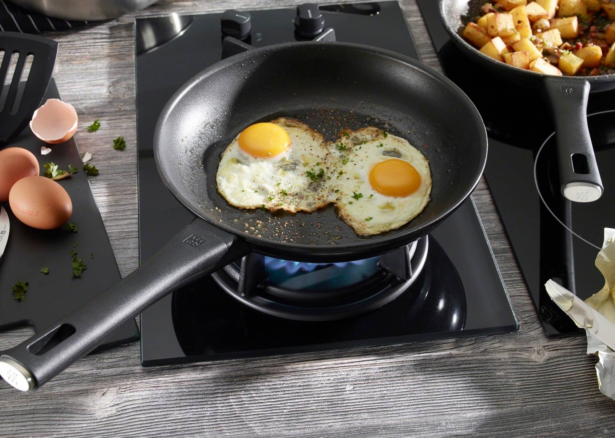 Alt View 3. ZWILLING - ZWILLING Madura Plus Forged 8-inch Nonstick Fry Pan - Black.