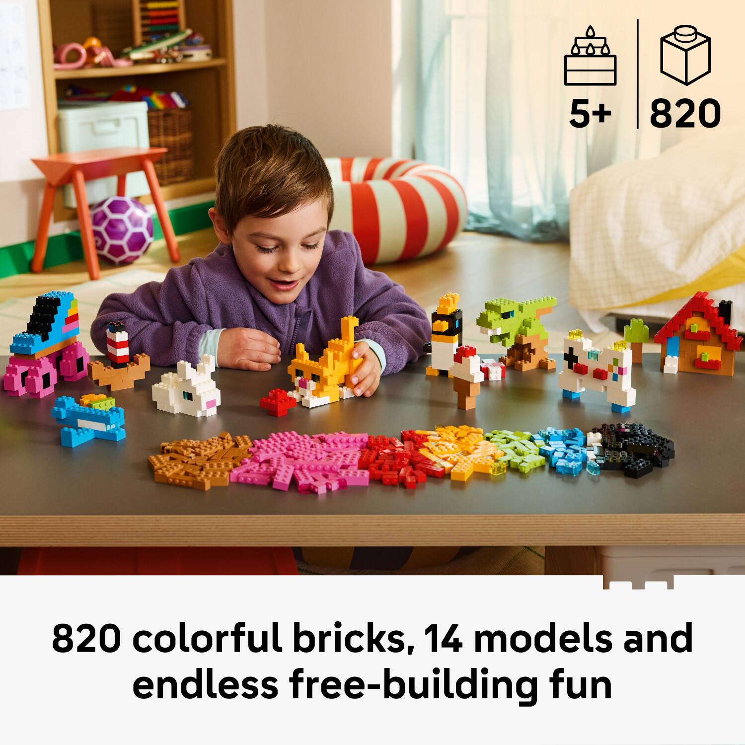 5+ 820 colorful bricks, 14 models and endless free-building fun