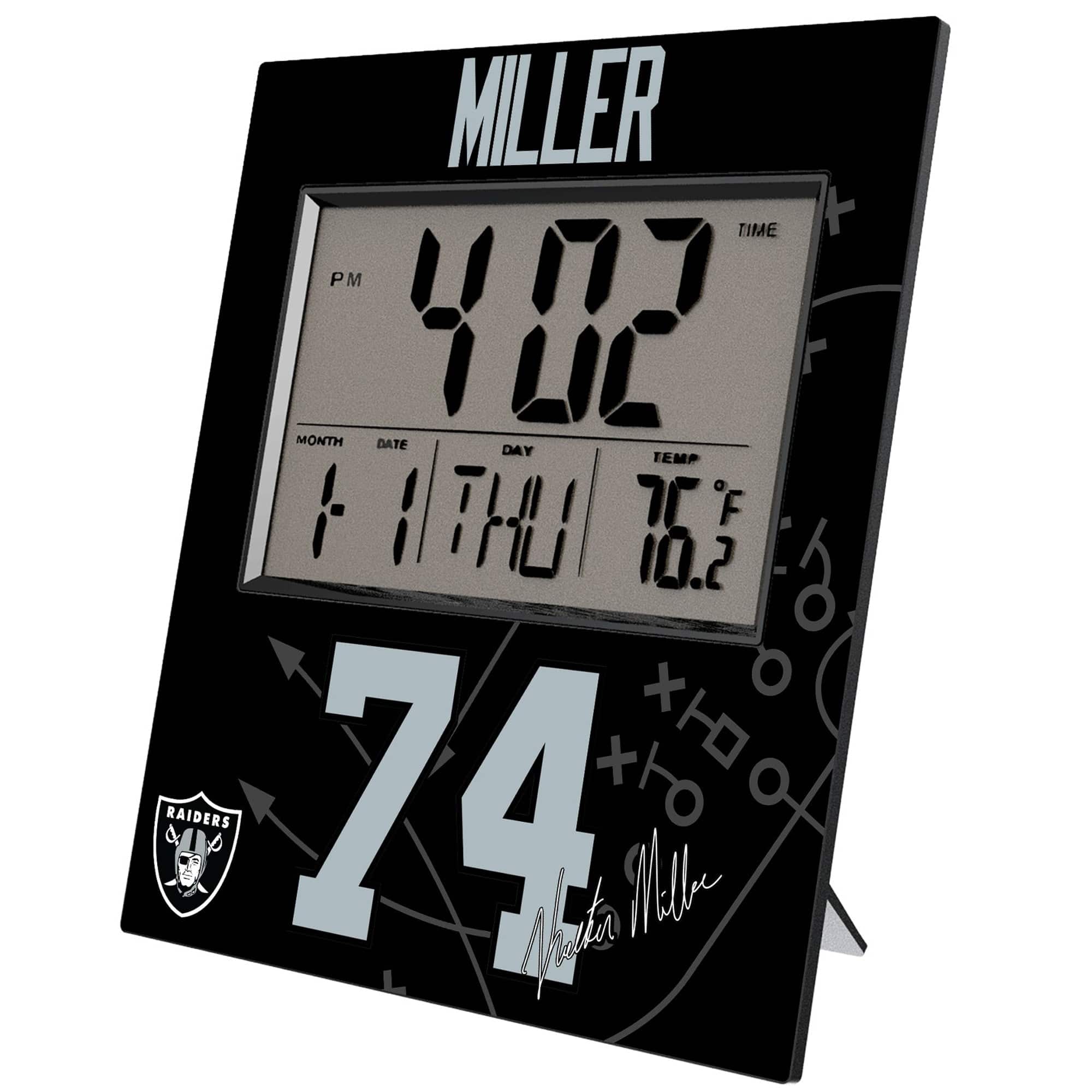 MILLER

TIME
4:02 PM

MONTH DATE DAY TEMP
1 1 THU 76°F

74

RAIDERS

hank Miller