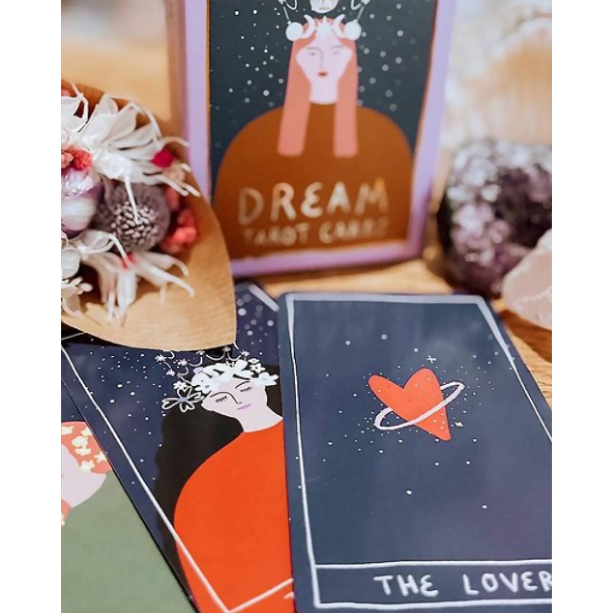 DREAM TAROT CARDS  
THE LOVER