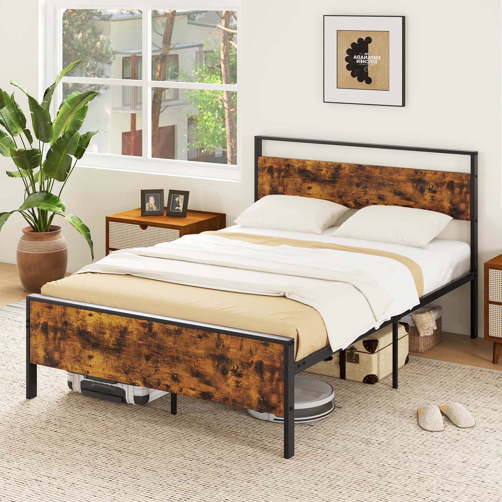 The text on the image is "empanada kitchen."