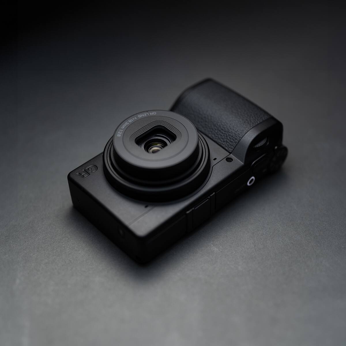 R LENS GR f=18.3mm f=18 3mm 1:2.8