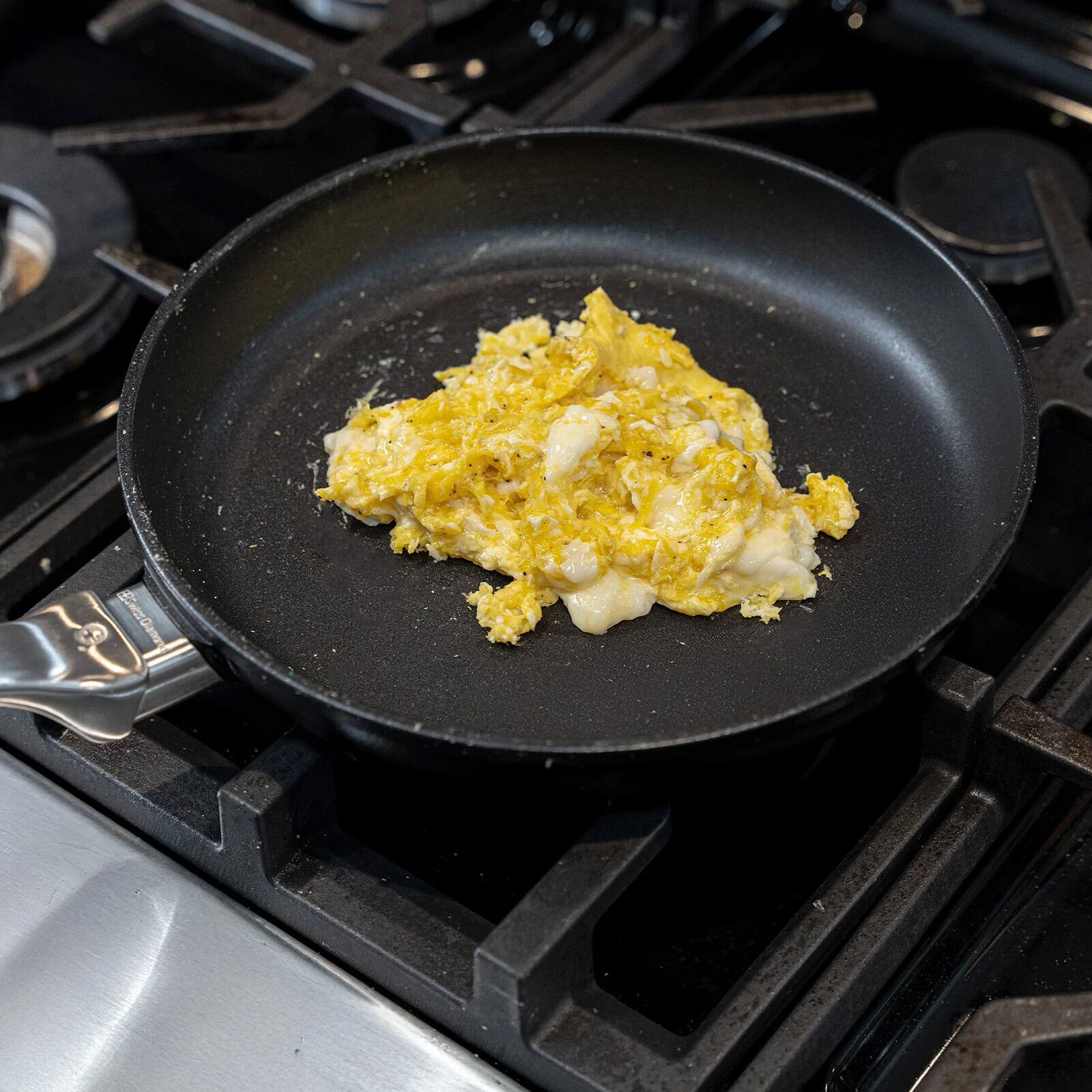 Alt View 1. Swiss Diamond - CHD Nonstick Fry Pan, 9.5-Inch - Black.