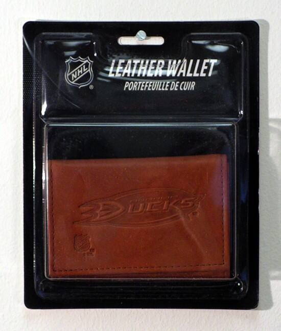 NHL LEATHER WALLET  
PORTEFEUILLE DE CUIR  
DUCKS