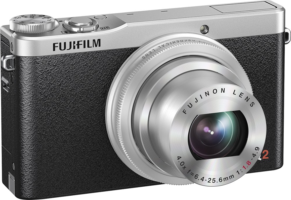 Best Buy: Fujifilm XQ2 12.0-Megapixel Digital Camera Silver