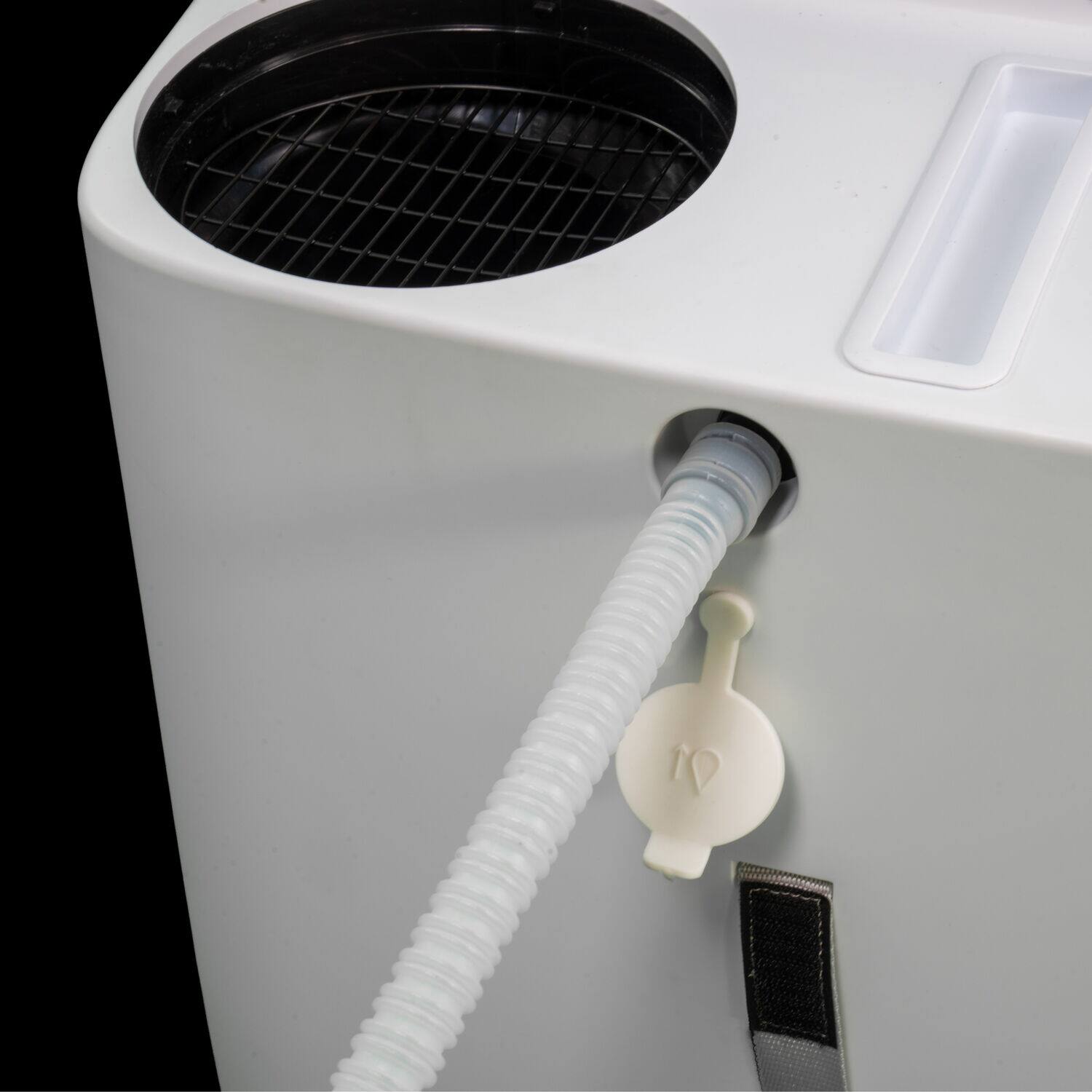 Alt View 9. Friedrich - 16000 BTU Portable, Inverter, Heat/Cool - White - White.