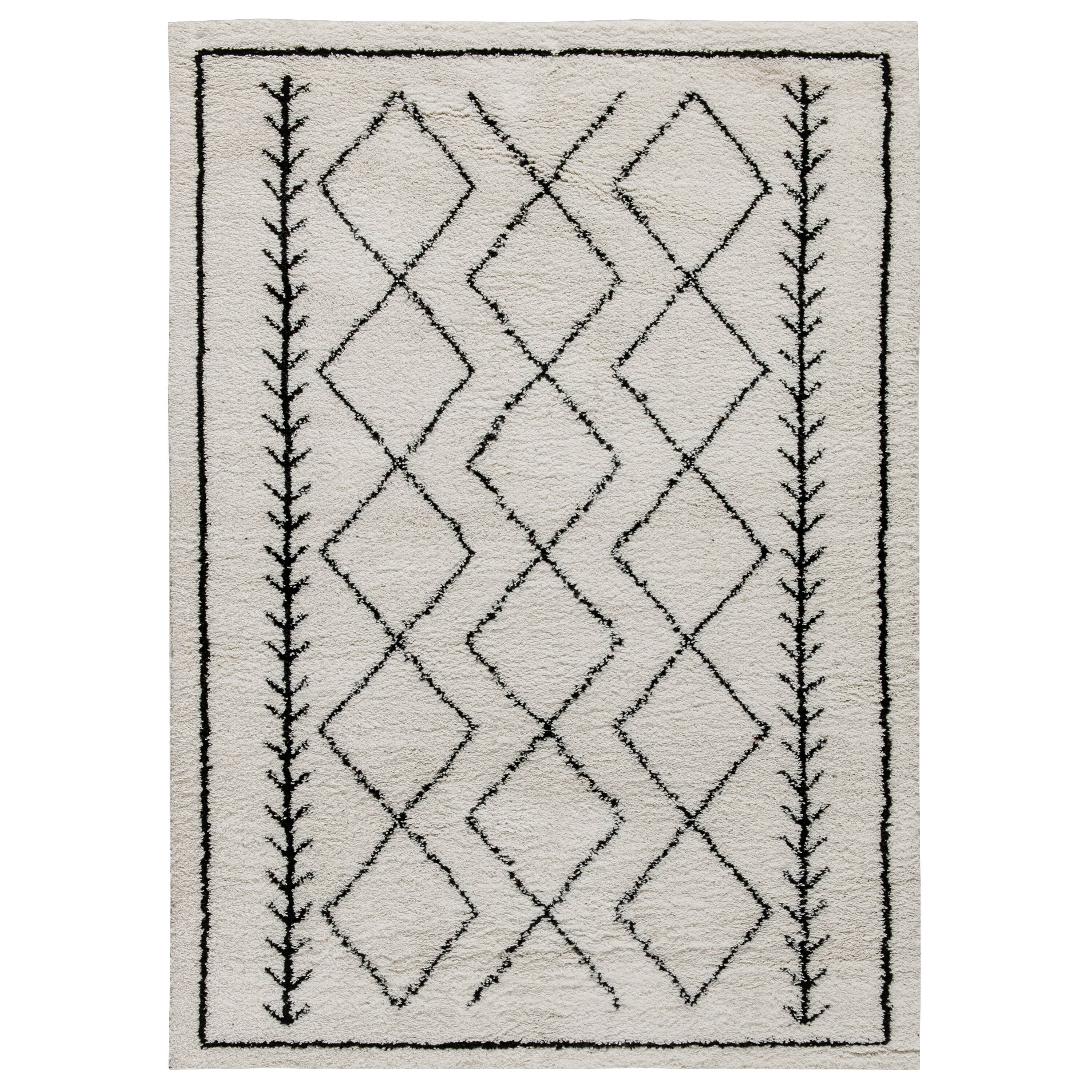 Alt View 1. Emma + Oliver - Geometric Bohemian Shag Rug - Ivory/Black.
