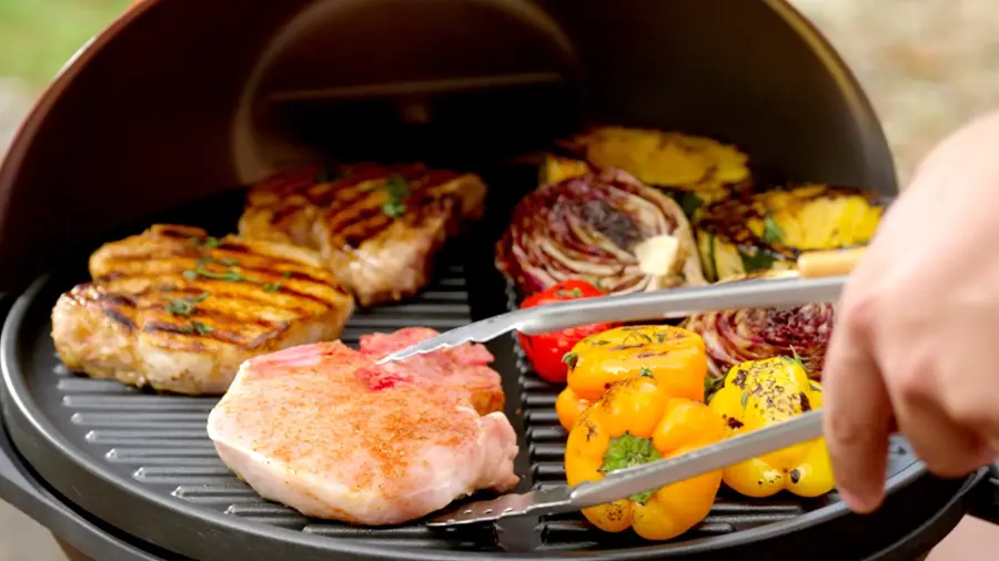 Alt View 35. Cuisinart - 2-in-1 Indoor/Outdoor Electric Grill - Red.