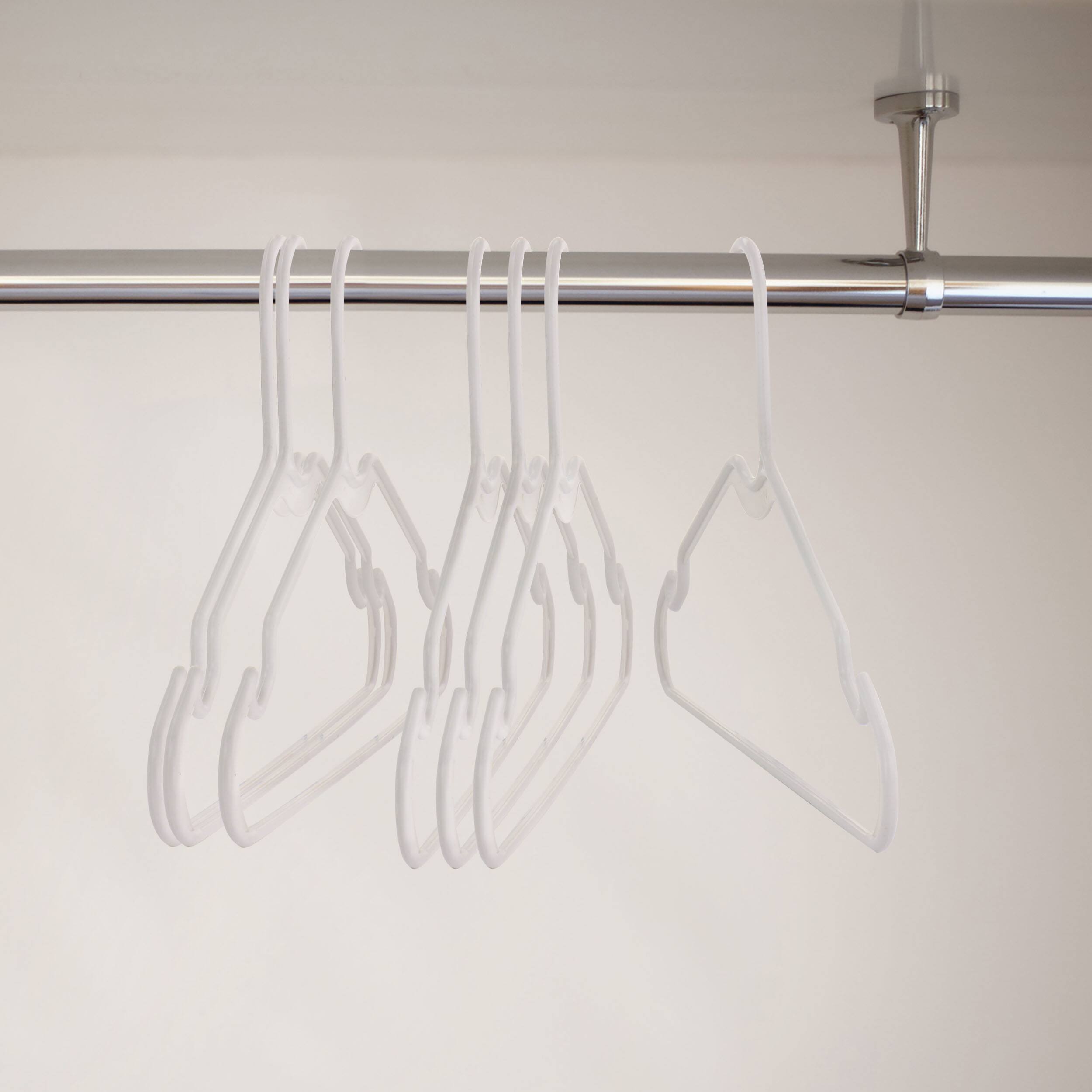 Alt View 5. Elama - Elama Home 50 Piece Plastic Hanger Set with Notched Shoulders in White - White.