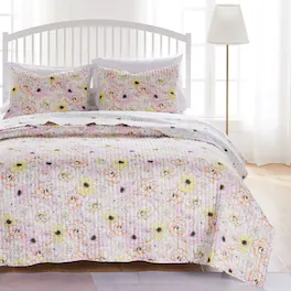 Greenland Home Fashions - Greenland Home Fashion Misty Bloom Quilt and Pillow Sham Set - Full/Queen 86x86" - Pink