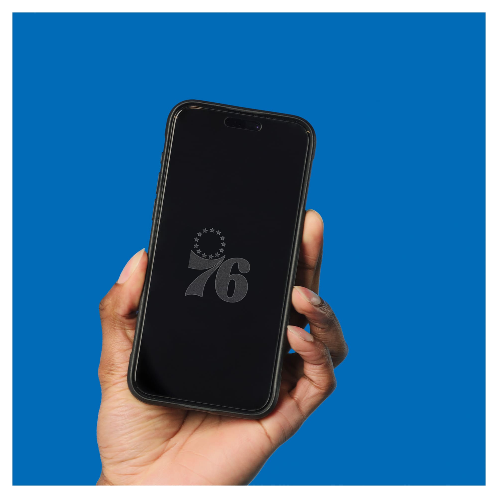 Alt View 3. Screen Skinz - Philadelphia 76ers iPhone Clear Screen Protector - 14 Pro - Multicolor.