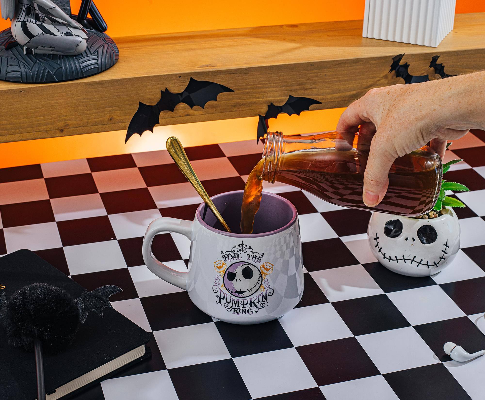 The text on the mug reads:

"THE HALLOWEEN PUMPKIN KING"