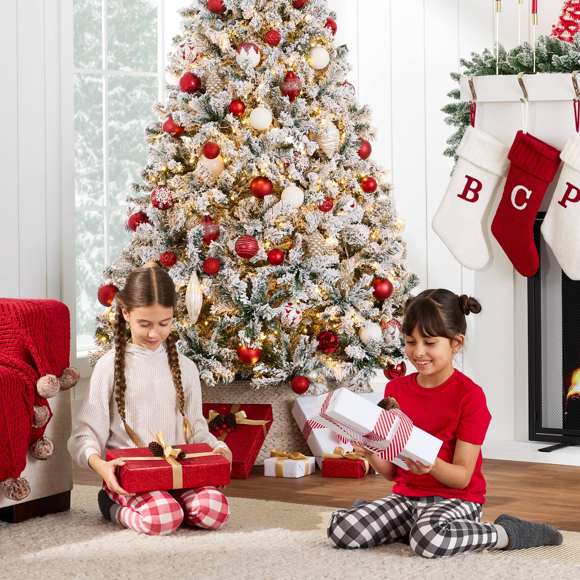 Alt View 7. Best Choice Products - Best Choice Products 6ft Pre-Lit Holiday Christmas Pine Tree w/ Snow Flocked Branches, 250 Warm White Lights - Green.