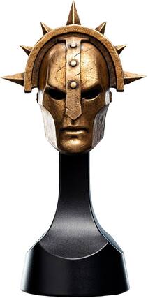 Front. Weta Workshop - WETA Workshop Mini Prop Replica - Warhammer: Age of Sigmar - Stormcast Eternal Liberator Helm Helmet - COLLECTIBLES - Multicolor.
