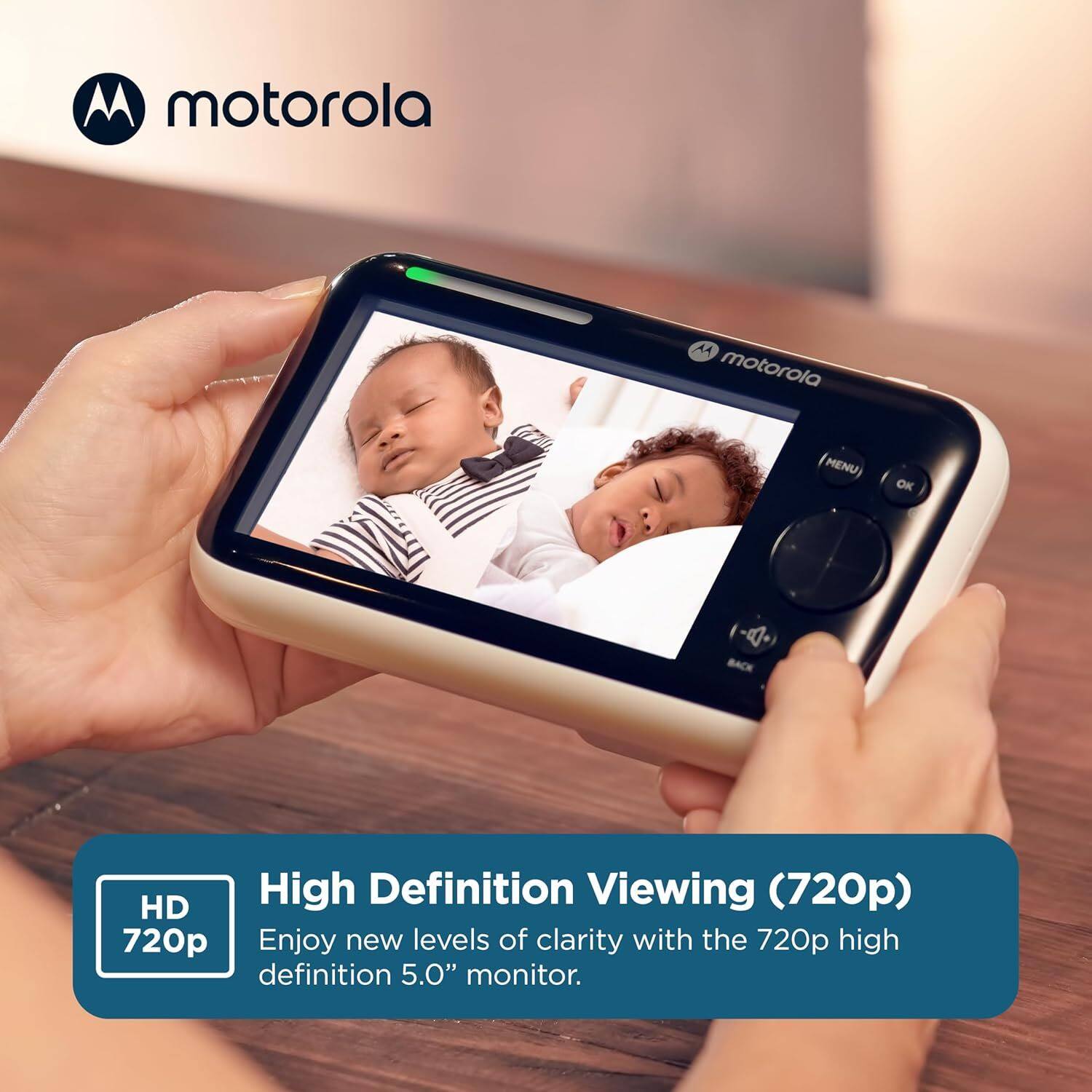 **Motorola**

**High Definition Viewing (720p)**

Enjoy new levels of clarity with the 720p high definition 5.0" monitor.

**HD 720p**