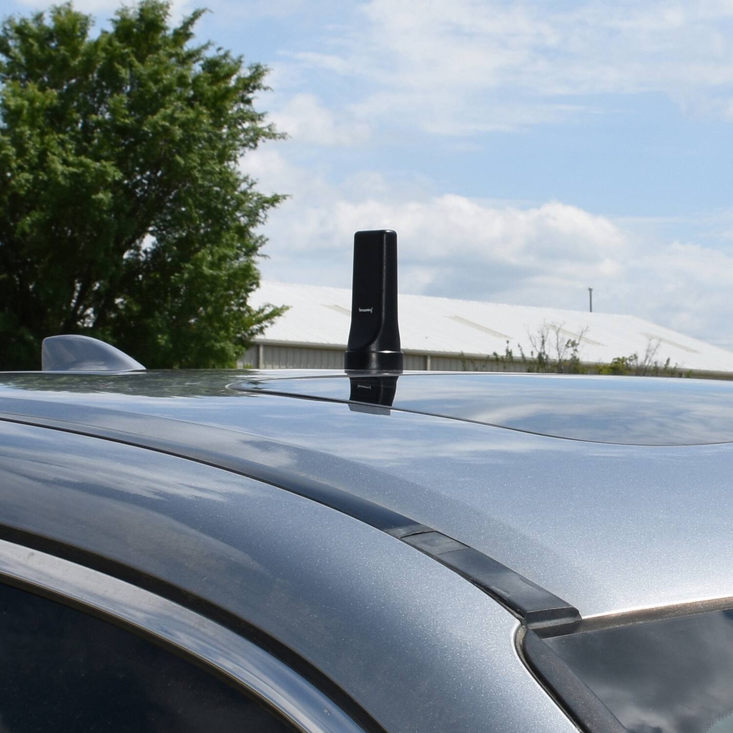 Alt View 2. Browning - Wide-Band 4G/3G LTE Wi-Fi High-Gain Low-Profile Cellular Antenna, 5.5" Tall, NMO Mounting - Black.