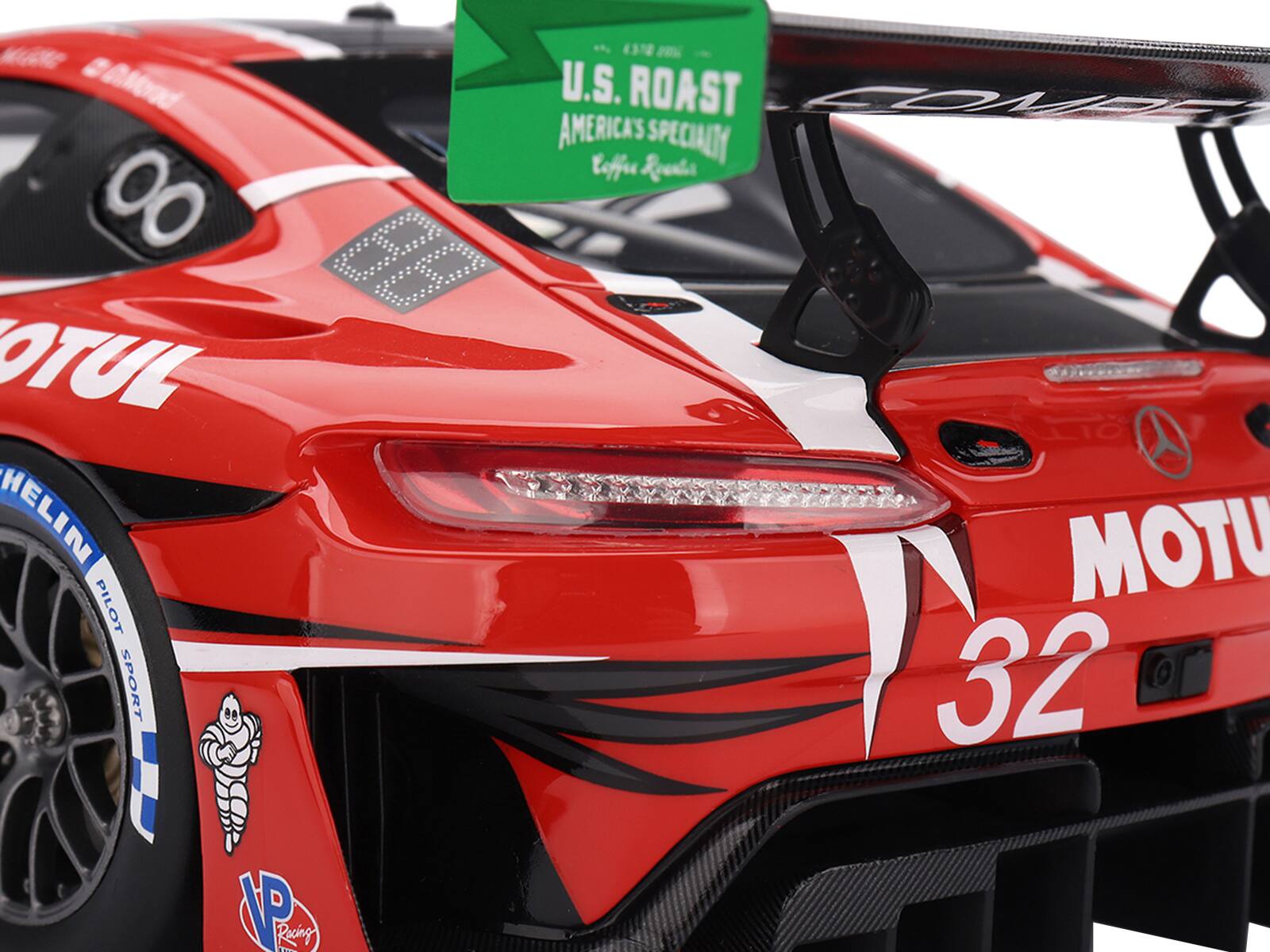 KUCe 00 JUTO HELIN PILOT SPORT 131 P U.S. ROAST AMERICAS SPECIALTY toffu els 09 110 MOTU 32 UP Racing
