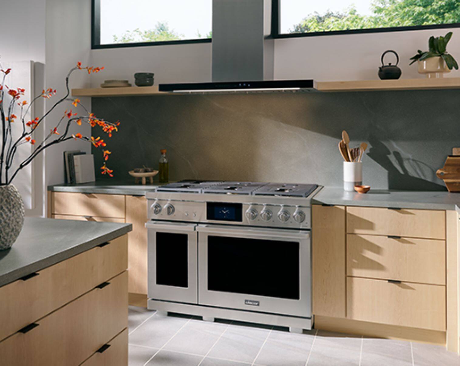 Alt View 26. Dacor - Transitional 7.7 Cu. Ft. Slide-In Gas Four-Part Pure Convection Range with Self-Cleaning and SimmerSear Burners - Silver Stainless Steel.